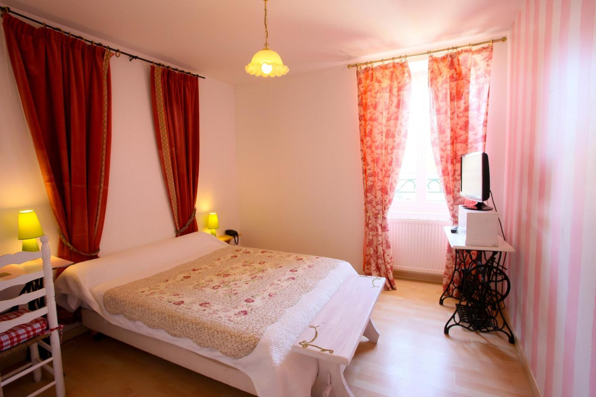 Logis Auberge La Cremaillere Villandraut Εξωτερικό φωτογραφία